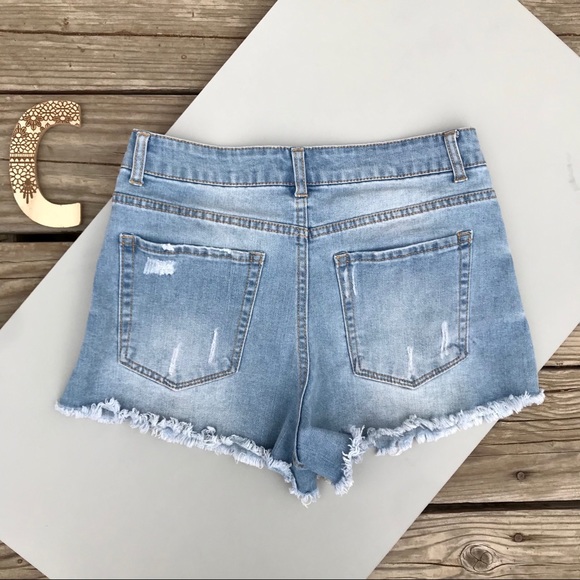 Forever 21 Light Wash Distressed Blue Jean Denim Shorts Size 27 High Waist - Picture 7 of 11